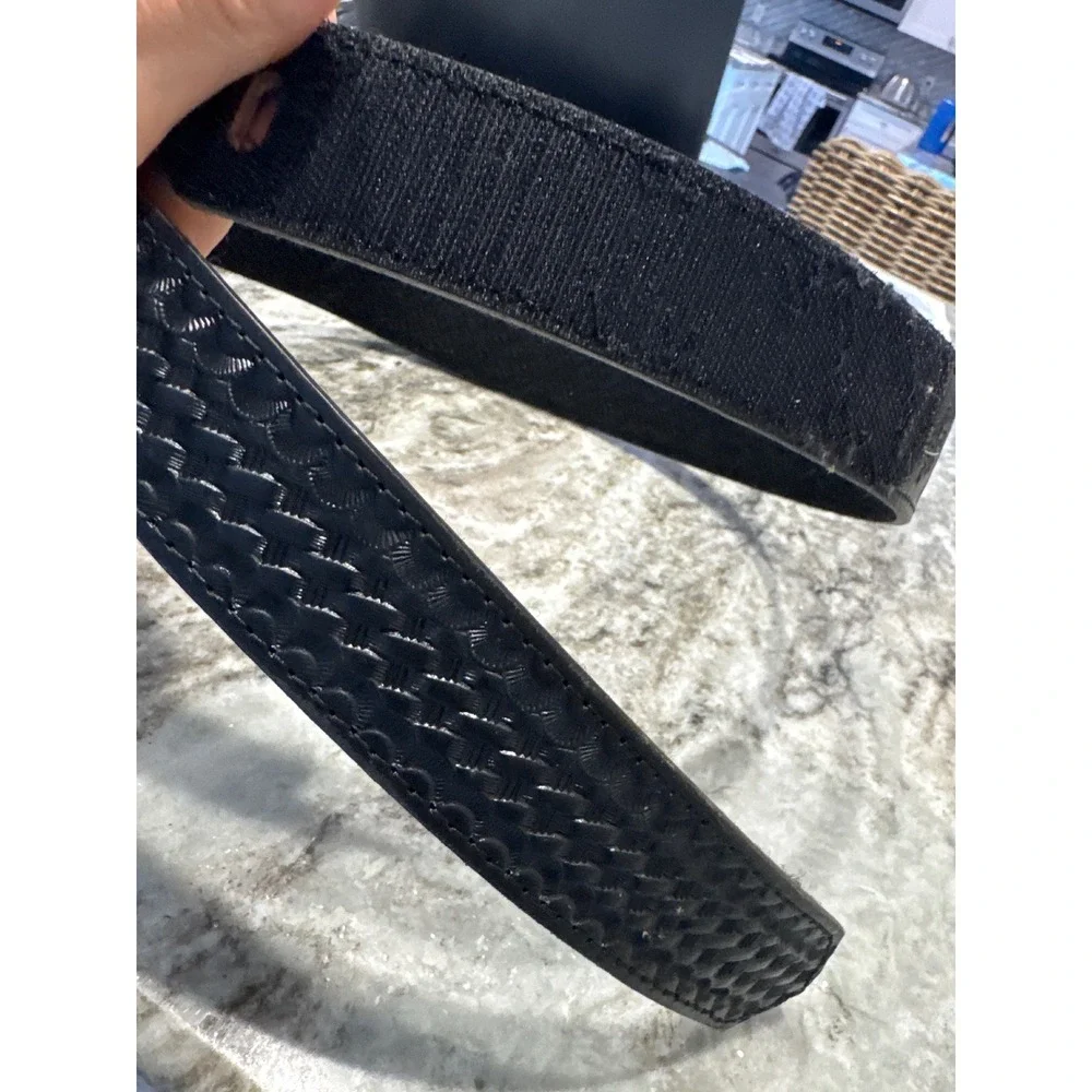 Men's DUTYMAN Basketweave Leather Buckleless Inner Belt size SM‎ 32-34 Black